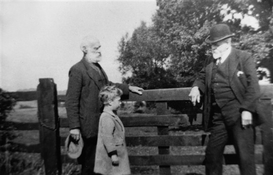 Photo:Wm Atkinson (left), Ben Atkinson (grandson), Rev. Jennings (right). Photo was taken in 1926 at "Sweetups" Church End.